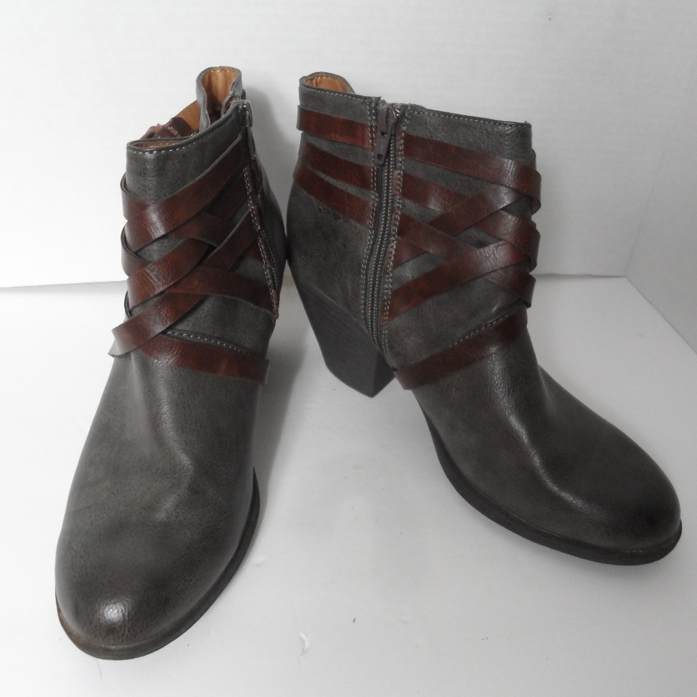 Euro Soft 3" Heel Sola-Grey Phoebe Boots Size 9.5M